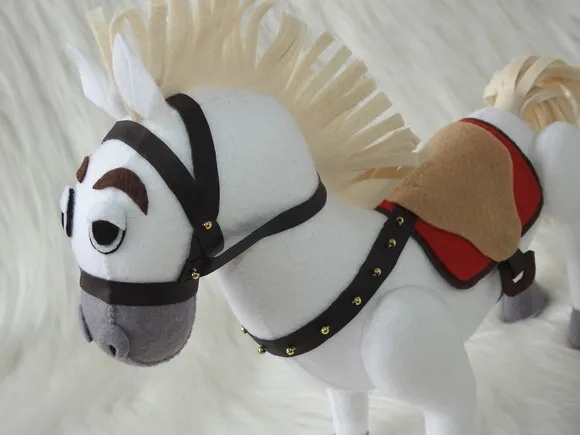 Cavalo Maximus Em Feltro - Enrolados
