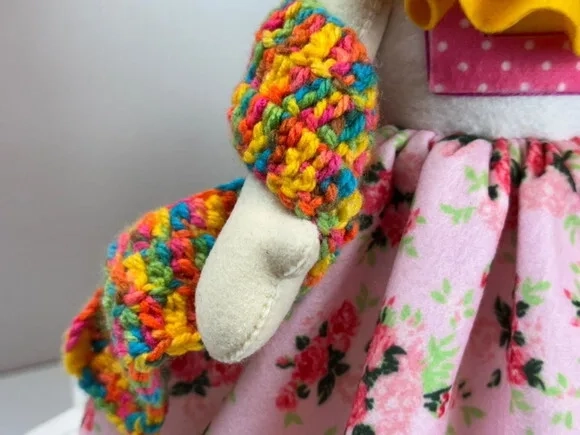 Boneca Frida em Feltro - Chamar no Chat Antes da Compra