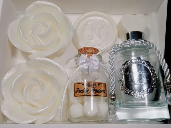 Presente de Aniversário: Kit Aromatizador Luxo com Sabonetes