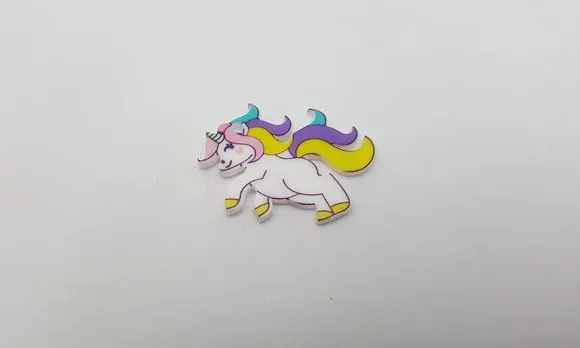 Pingente de Unicórnio em Acrílico U.v. de de 2,6cm