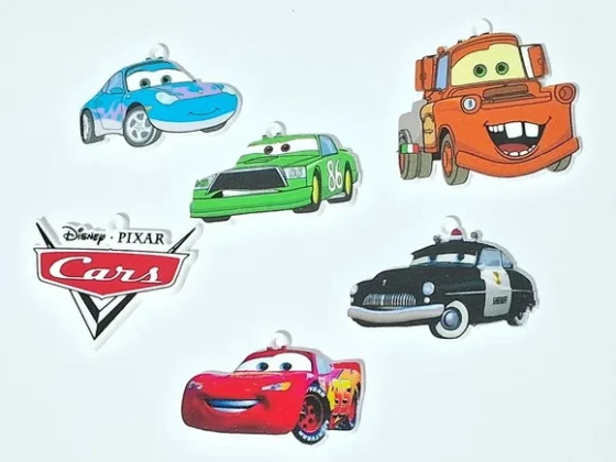 Pingentes Carros de Acrílico Uv 3cm Pacote com 6 Unidades