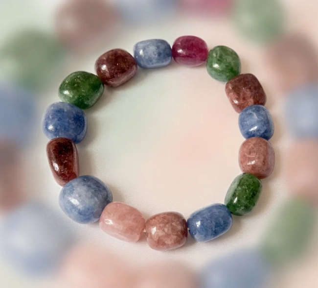 Pulseira Artesanal com Jade Colorida ( Pedras Roladas )