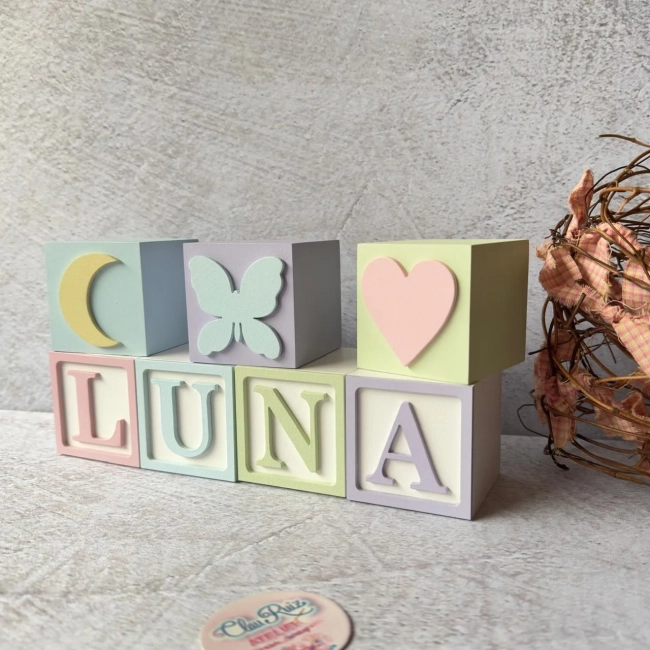 Cubos Decorativos Personalizados 6x6 cm em MDF para Quarto de Bebê - Enfeite de Maternidade