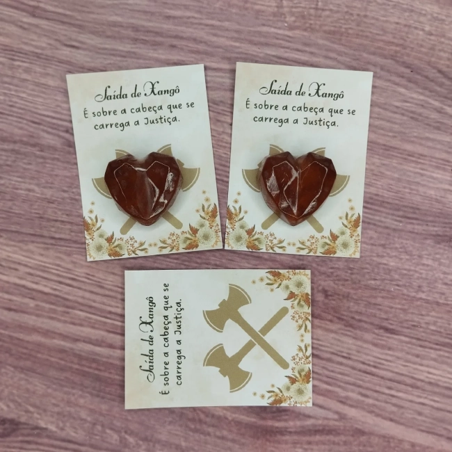 60 UNIDADES Mini Sabonete Coração Diamante no Card  Lembrancinhas de Xangô, trabalhamos com qualquer tema.