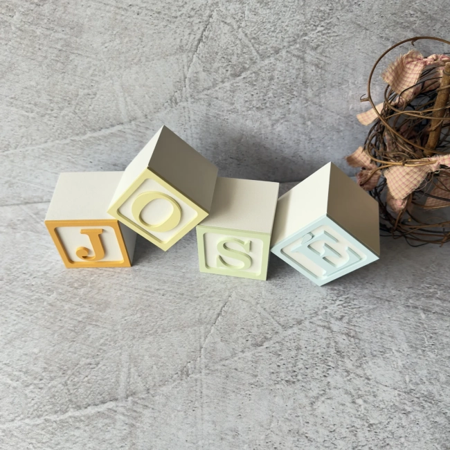 Cubos Personalizados 6x6 cm em MDF – para Quarto de Bebê