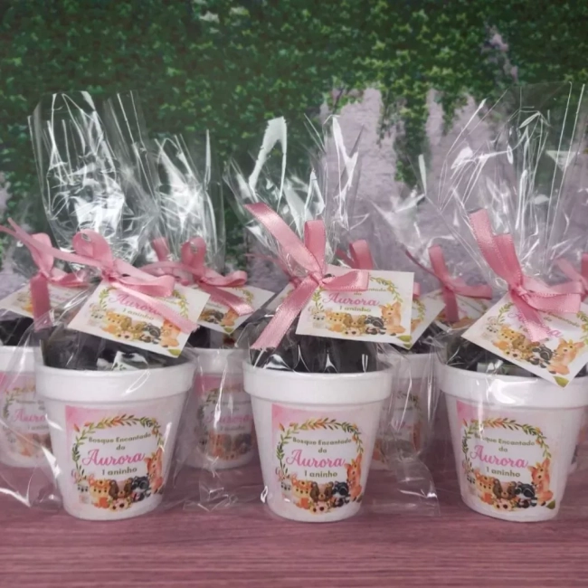 40 unidades Kit Jardinagem Bosque Encantado Menina e Menino - Trabalhamos com qualquer tema - Informar tema no chat.