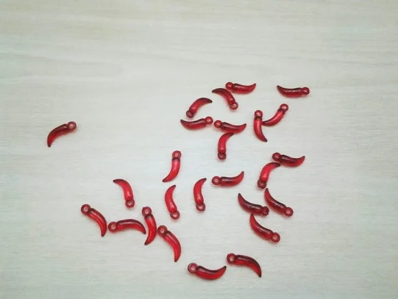 Pimenta Pingente Vermelha Mini de Acrilico 50 Unidades