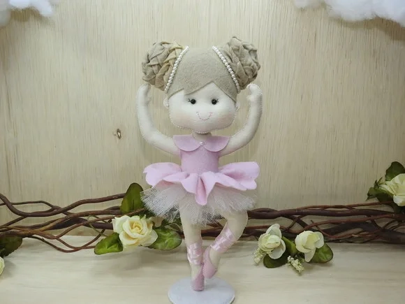 Bailarina em feltro Coque