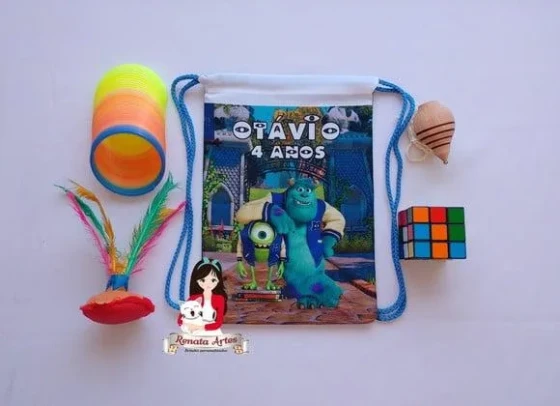 Mochila Brinquedos Retrô Tema Monstros Sa