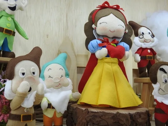 Branca de Neve e os 7 Anões de Feltro