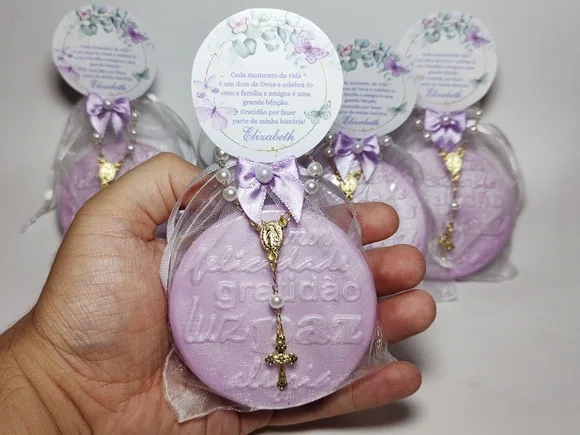 Lembrancinha de Aniversário: Sabonete Gratidão G com Terço