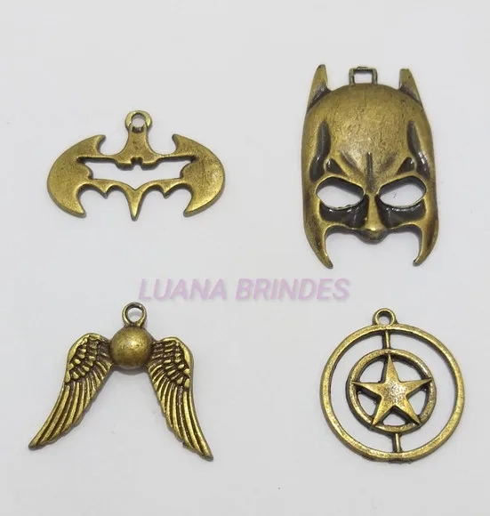 Pingentes Símbolo de Personagens em Ouro Velho-pct c/ 6 unid
