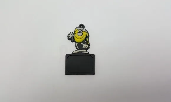 Pingente Emborrachado de Copo de Ceveja com Imã