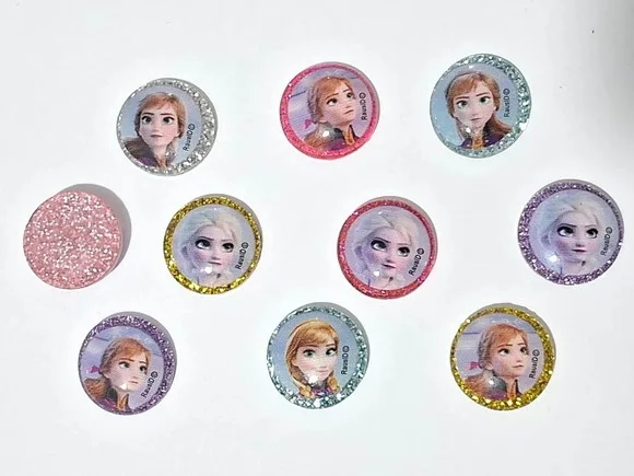 Aplique Frozen Redondo 2cm de Resina Pacote com 10 Unidades