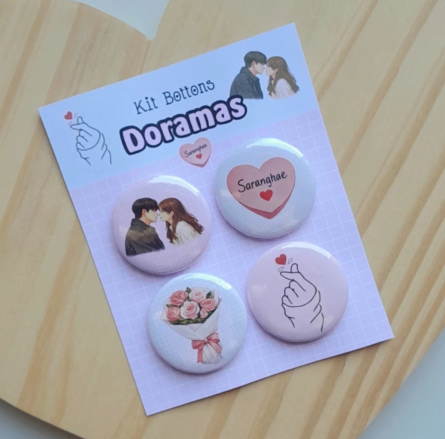 Cartela c/ 04 Bottons Tema Doramas