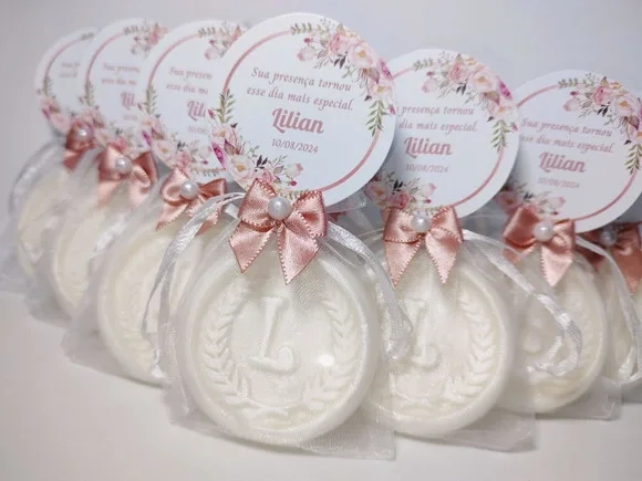 Lembrancinha 30 Anos: Sabonete Letra Inicial Personalizada