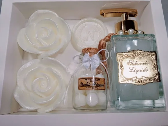 Presente de Aniversário, Sabonete Líquido Luxo com Sabonetes