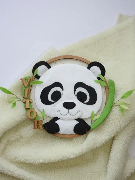 Enfeite Porta Maternidade Panda em Feltro | Quarto de Bebê