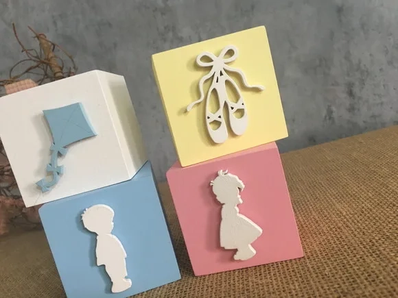 Chá de Revelação cubos 6x6cm Menino e Menina