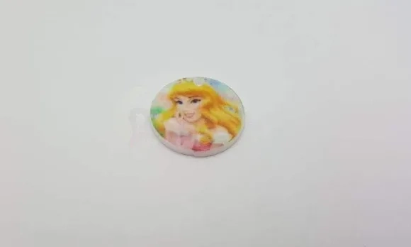 Pingente da Princesa Aurora em Acrílico com 2,1cm