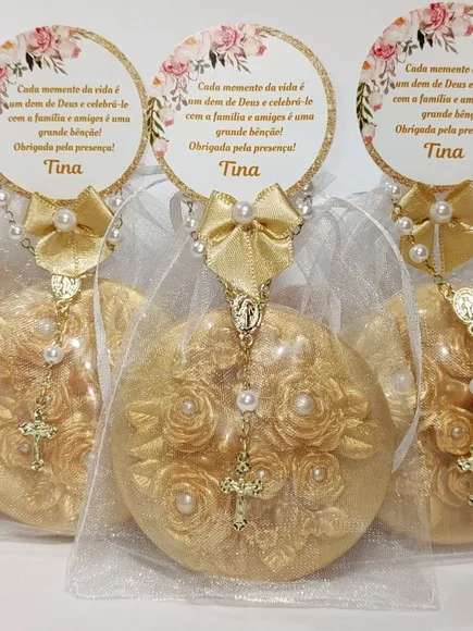 Lembrança 80 Anos Sabonete Provence Buquê de Rosas com Terço