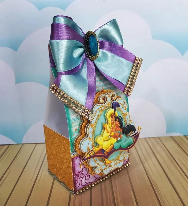 Kit 30 Lembrancinhas Personalizadas Aladim e Jasmine