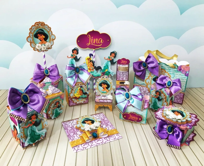 Kit 60 Lembrancinhas Personalizadas Aladim e Jasmine