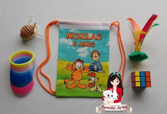 Mochila Brinquedos Retrô Tema Garfield
