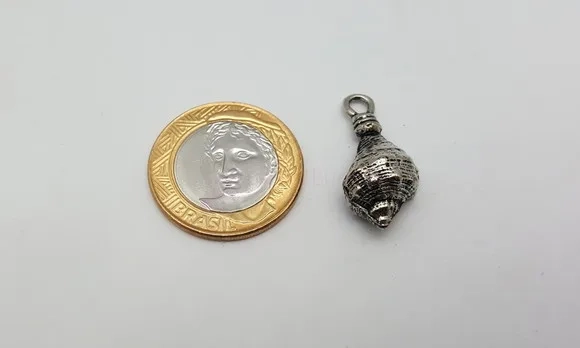 Pingente Concha de Metal Prata Velha -2,8cm-pct c/11 unid