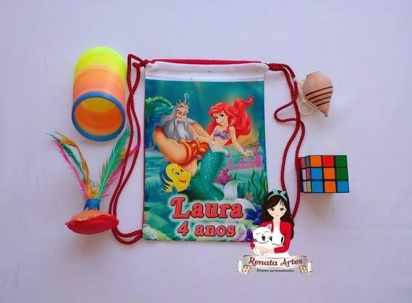 Mochila Brinquedos Retrô Tema Ariel e Tritão