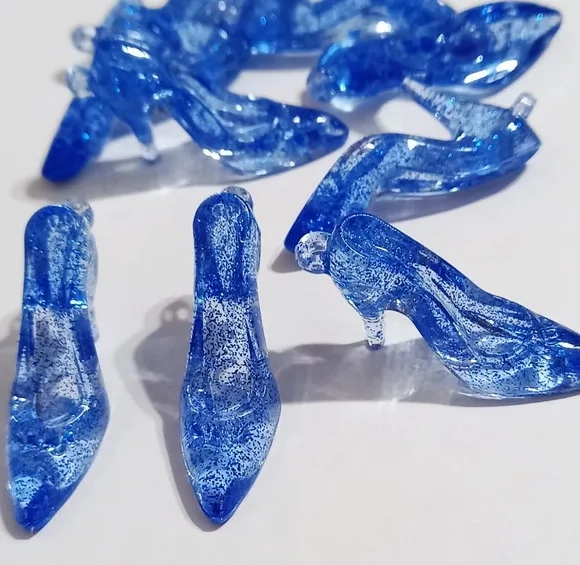 Pingente Sapatinho Azul com Glitter Acrílico 3,5cm -20 Peças