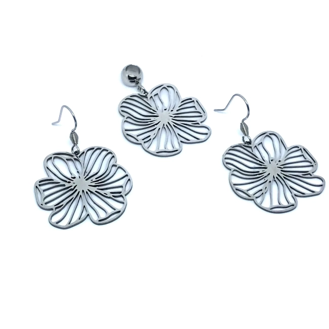 Conjunto Brinco E Pingente Flor Aço Inox Antialérgico