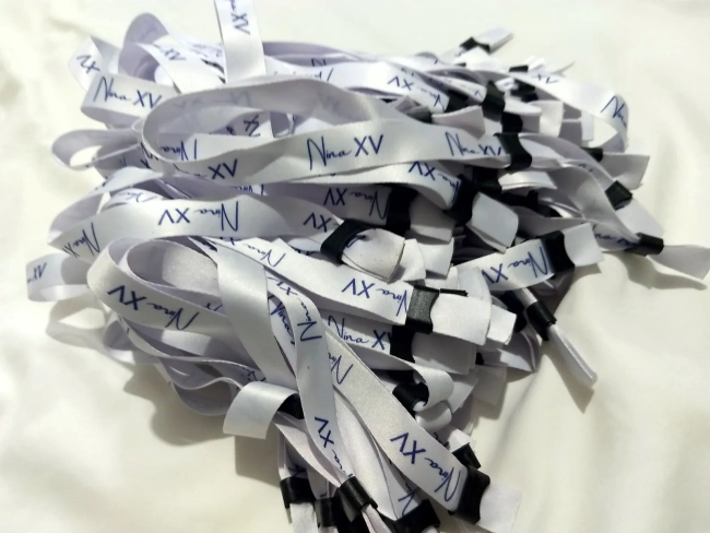 Pulseiras Personalizadas de Tecido Festas e Eventos !