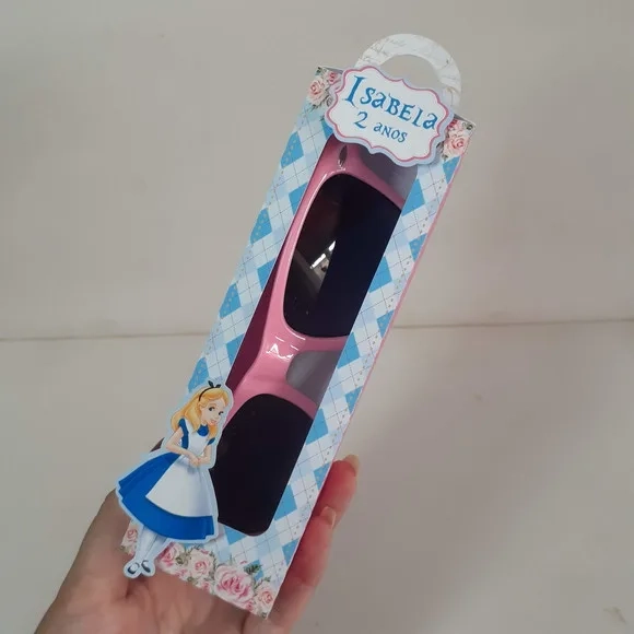 Óculos Quadrado na Caixa Personalizada