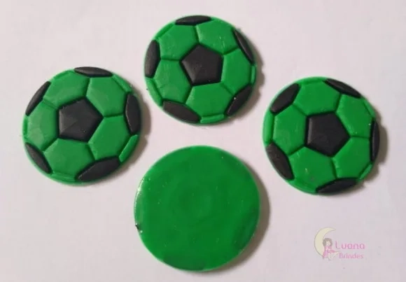 Aplique Bola de Futebol Verde de Borracha Pct 8 Unid