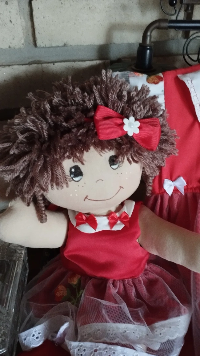 Vestido da menina e sua bonequinha