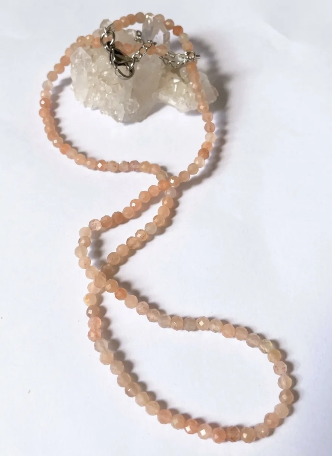Choker Colar Sunstone Pedra Facetada 3 mm e Aço Inox