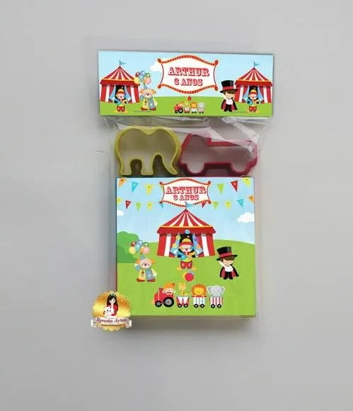 Massinha na Lapela com Forminhas Circo
