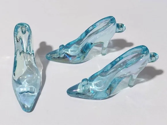 Pingente Sapatinho Azul Cristal Furta Cor 5cm - 20 Unidades