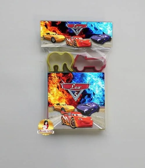 Massinha na Lapela com Forminhas Carros 3