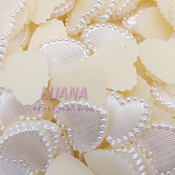 Meia Pérola Coração Decorada - 14mm - Pct c/ 100 Unid