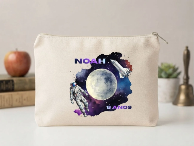 Lembrancinha Nécessaire Personalizada Algodão Cru 20x15 Estampa DTF Astronauta Espaço