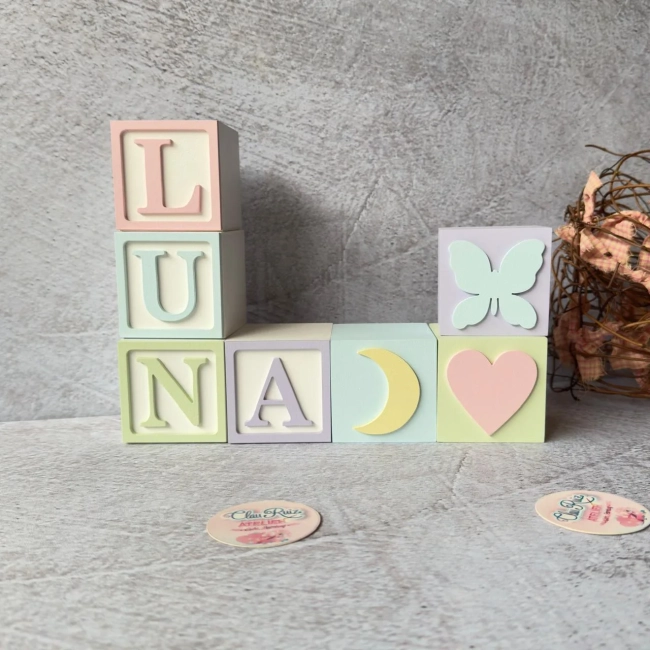 Cubos Decorativos Personalizados 6x6 cm em MDF para Quarto de Bebê - Enfeite de Maternidade