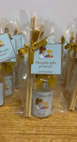 Lembrancinha 1 Comunhão Aromatizador Menina Rezando