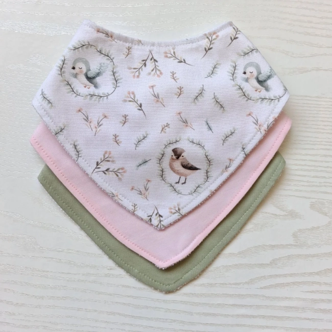 Kit 3 Babadores Bandana Premium para bebê - Passarinhos no Jardim