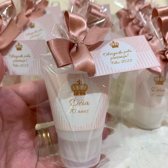 Lembrança creme Hidratante aniversário coroa dourada rosê