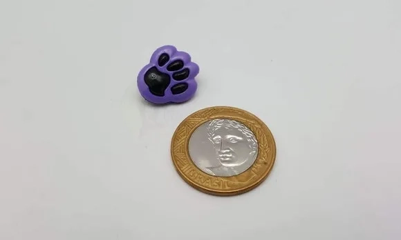 Aplique Botão de Patinha Roxa de 1,8cm - 20 unidades