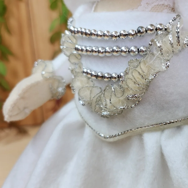 Boneca Rainha Branca Alice No País Das Maravilhas