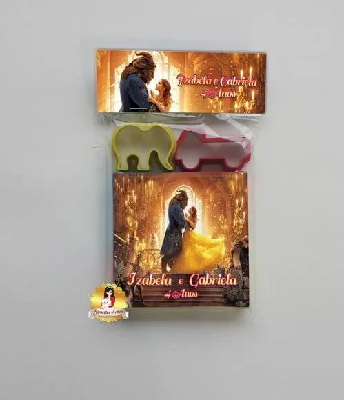 Massinha na Lapela com Forminhas a Bela e a Fera Filme