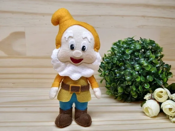 Feliz em Feltro - Branca de Neve e os 7 Anões